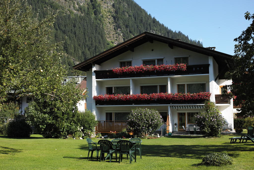 Gaestehaus Ahornblick Mayrhofen Exteriér fotografie